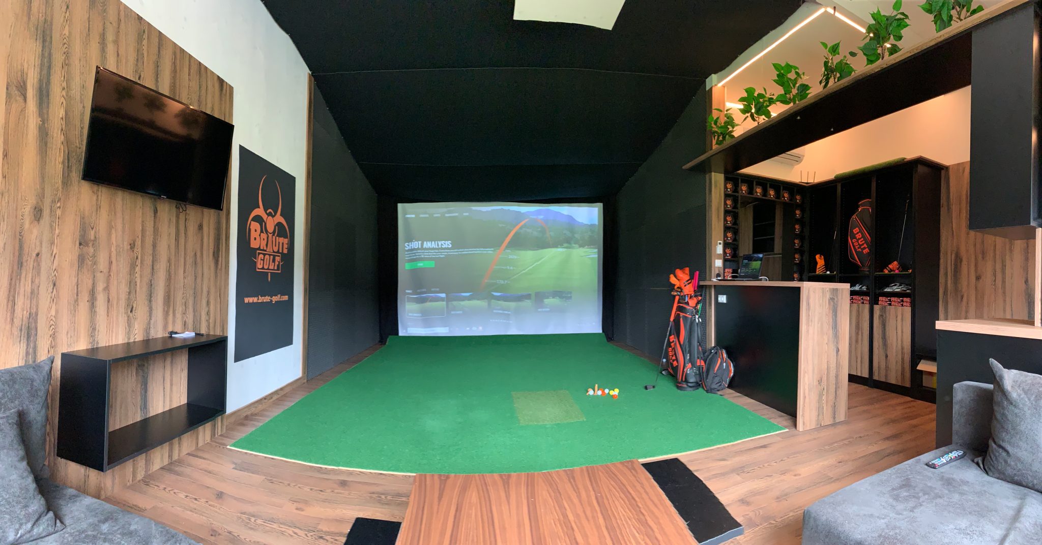 Brute Golf Lounge